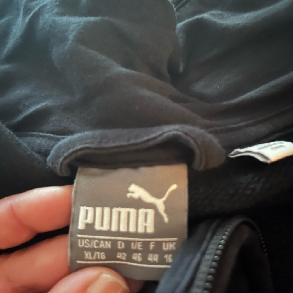 Puma jacket - Picture 2 of 4